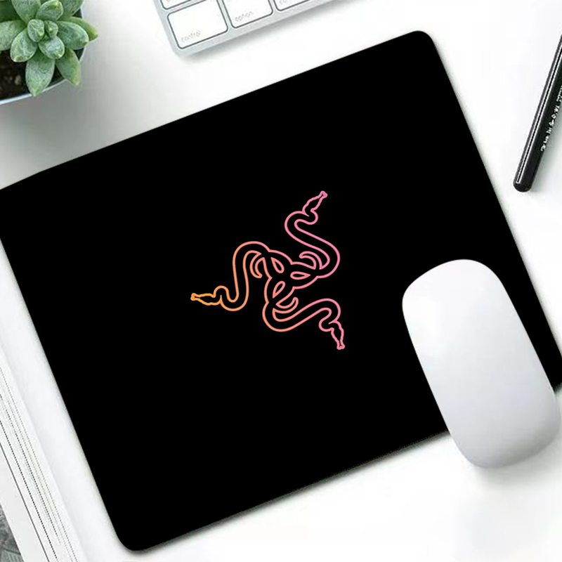 Laptop Accessories Gaming - Razer 高級マウスパッド アニメ ゲーマー デスクマット PC